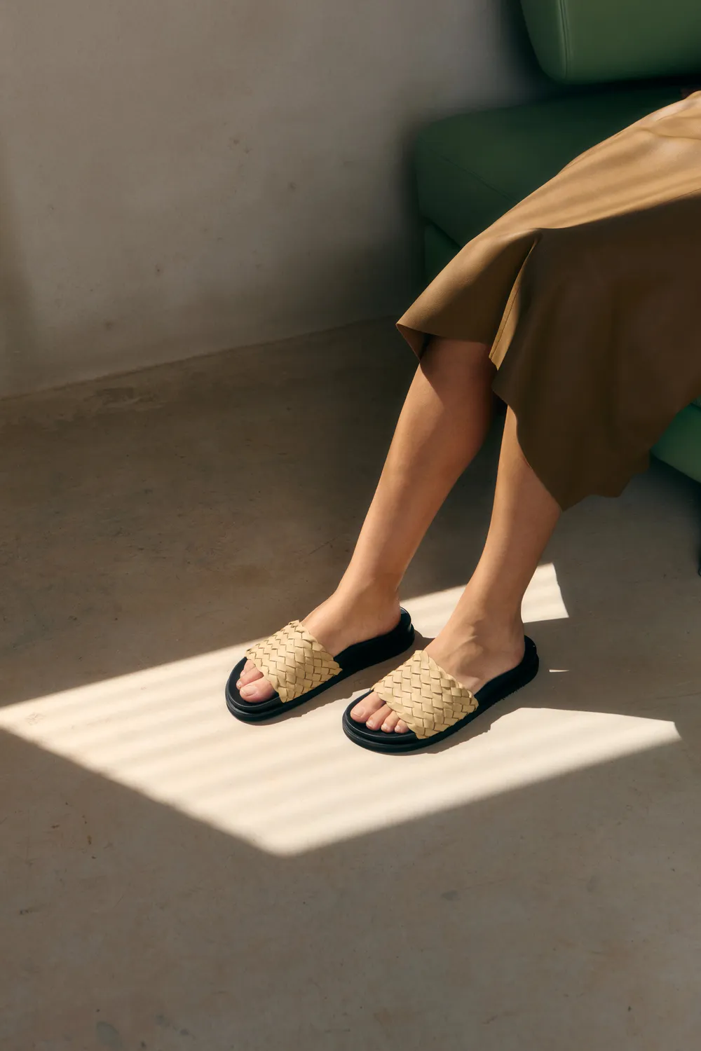 Jutelaune Hilma sandalen nappa zand