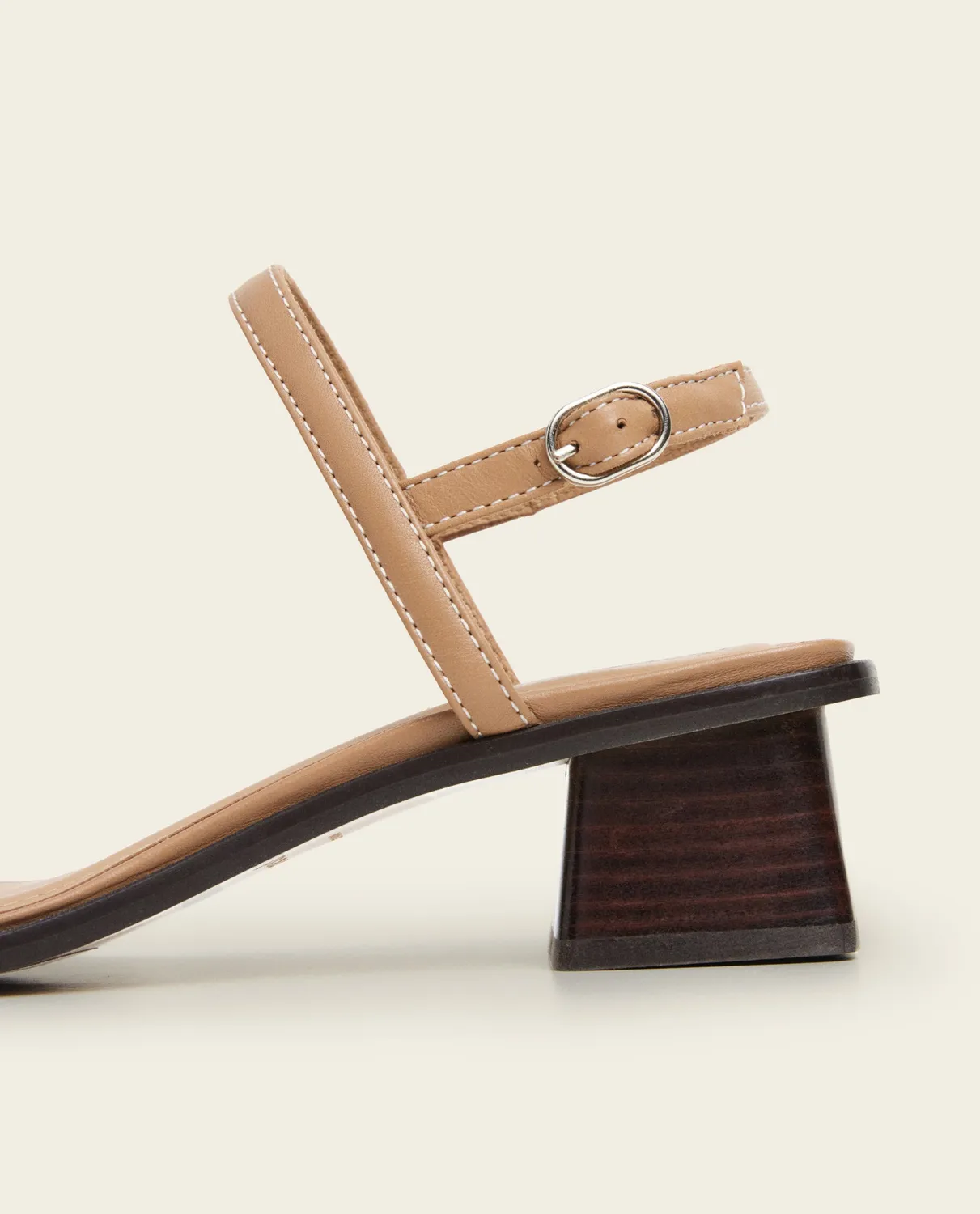 Flattered Juno sandaal cognac leer met hak