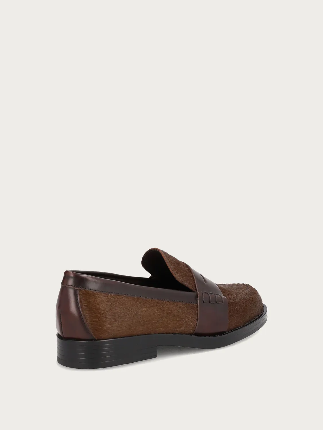 Frau Verona bruine loafers dames pony-effect