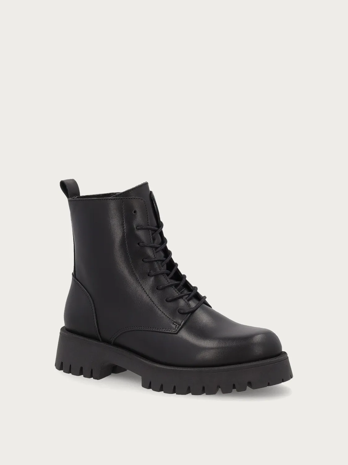 Frau FX zwarte leren veterboots trackzool