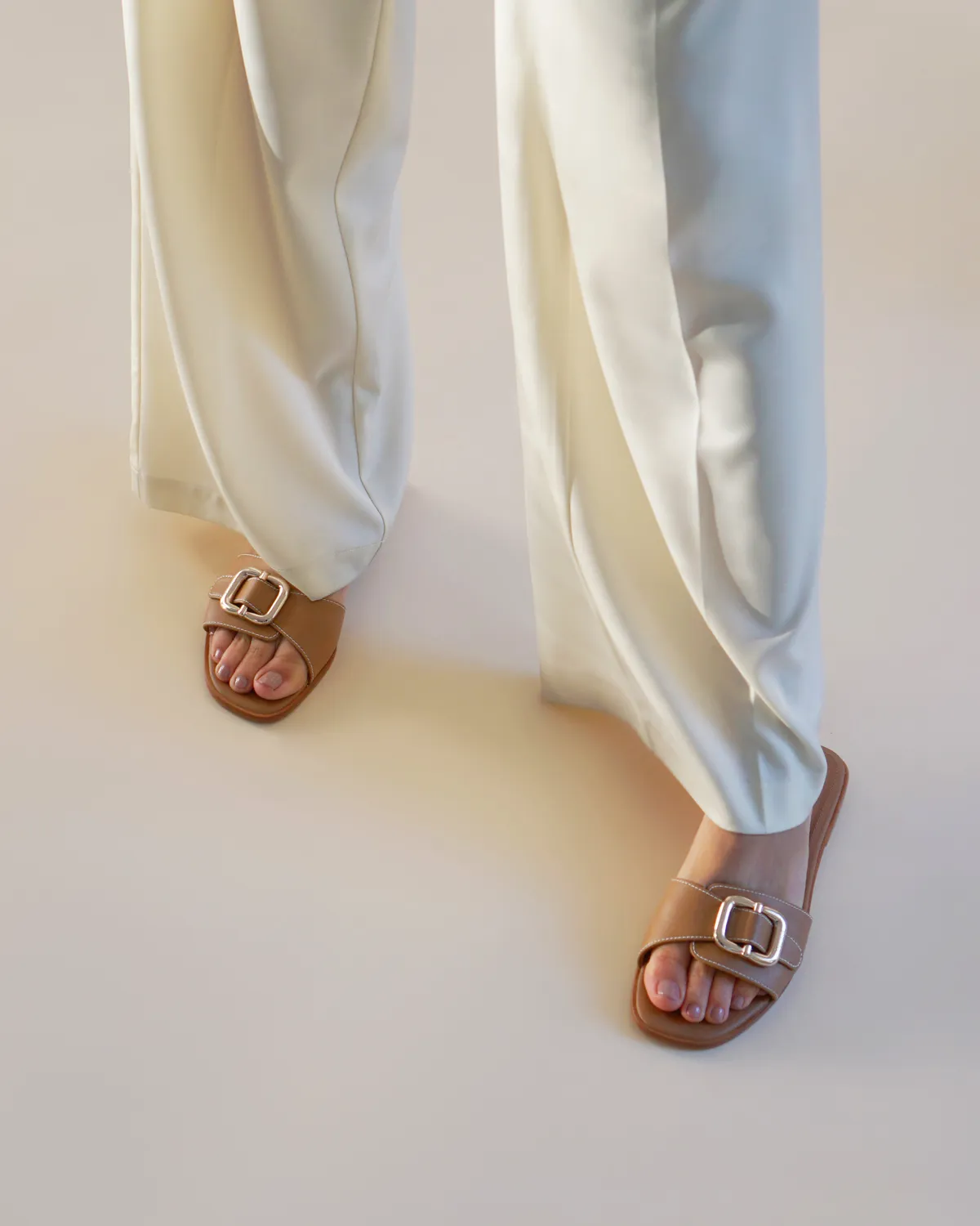 Flattered Mimi Leather Cognac platte sandalen leer