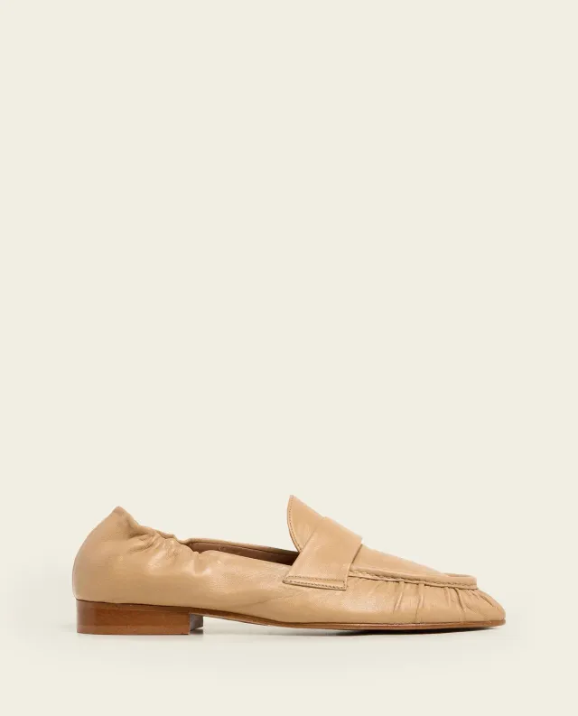 Flattered Samoa loafers biscotti leer klassiek