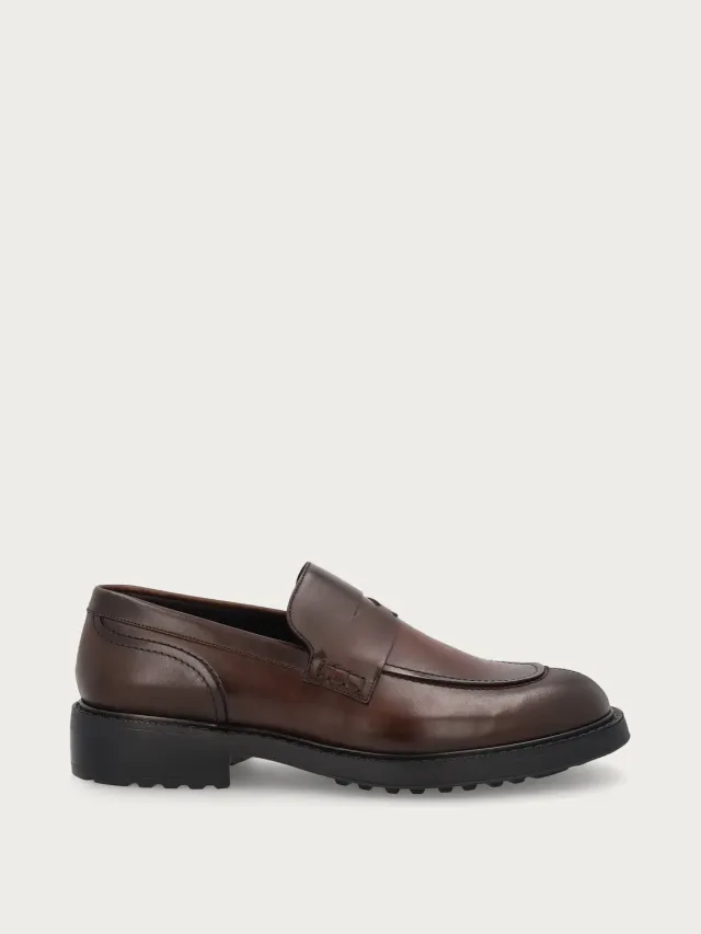 Frau Signature bruine kalfsleren loafers heren nerf