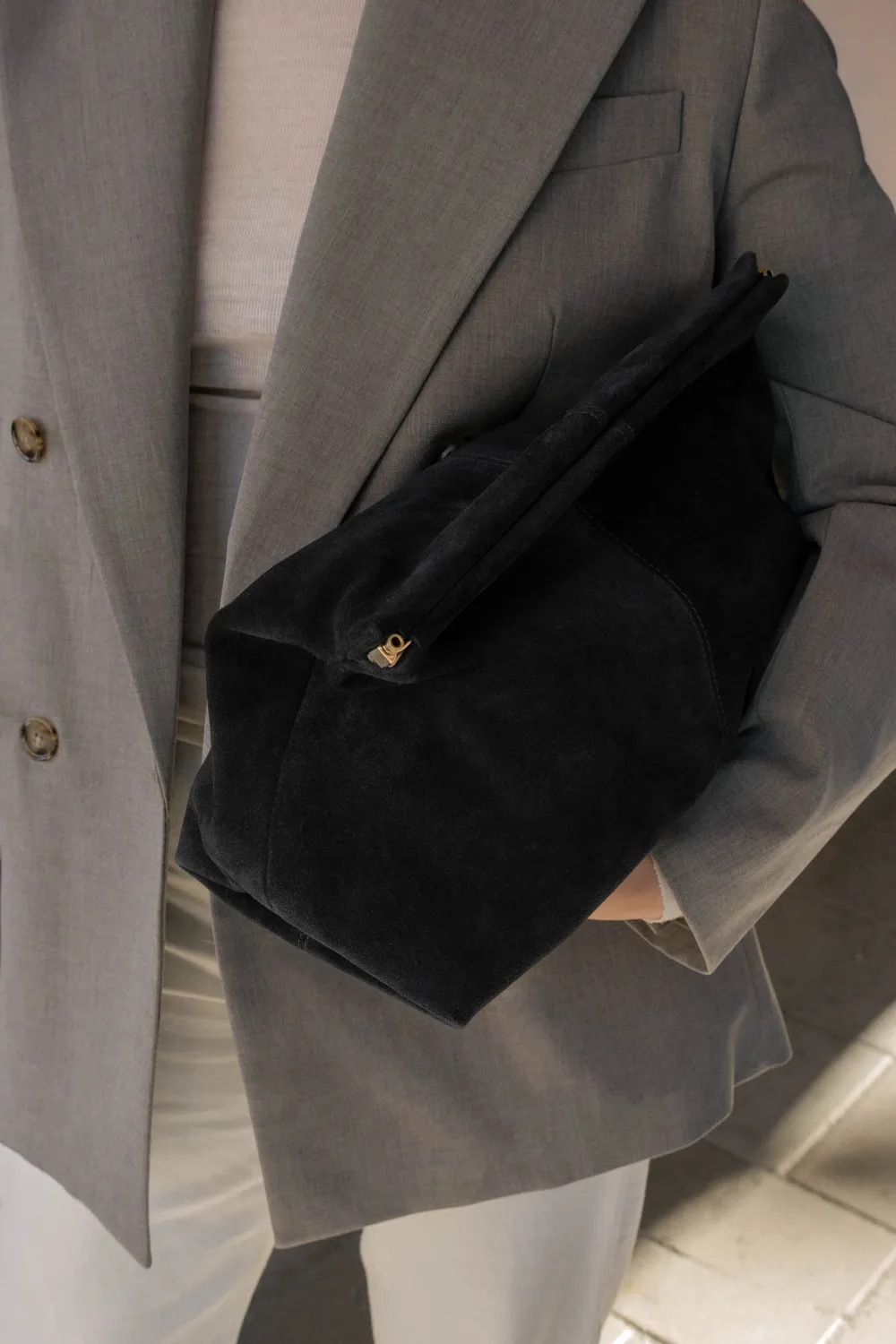 Flattered Clay clutch zwart suède