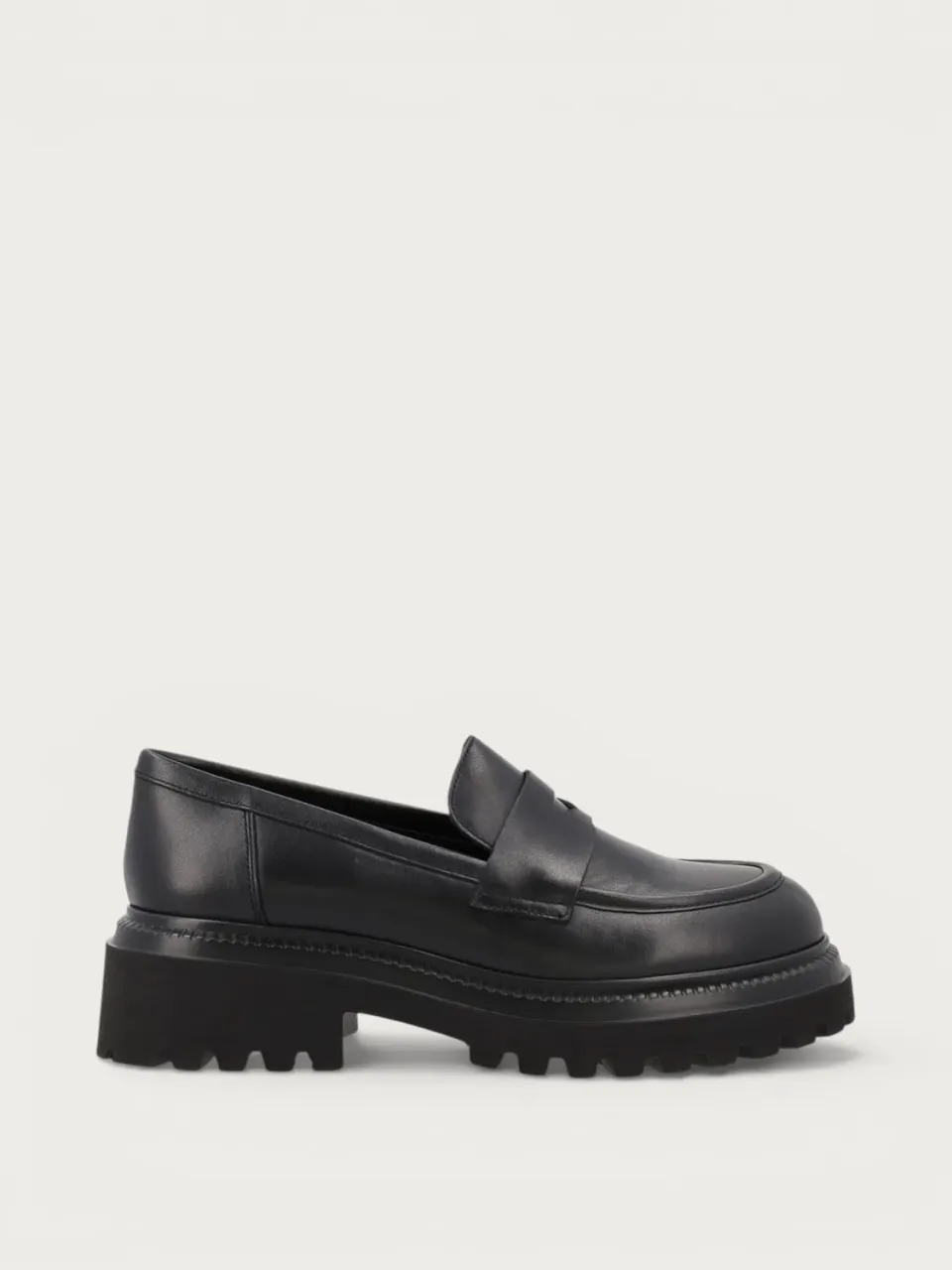 Frau Verona loafers zwart leer chunky zool dames