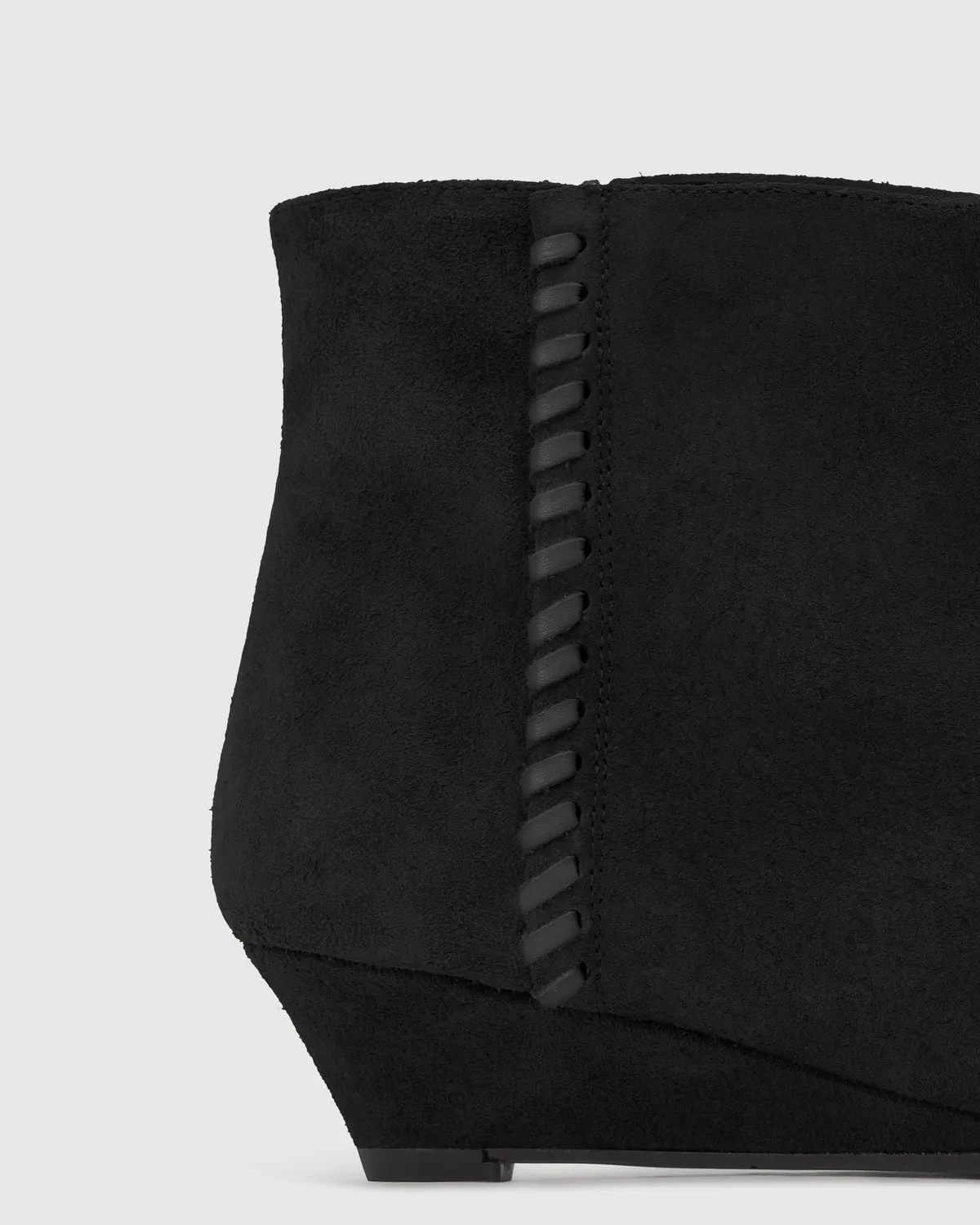 Castaner Tina 186 enkellaarzen zwart suède