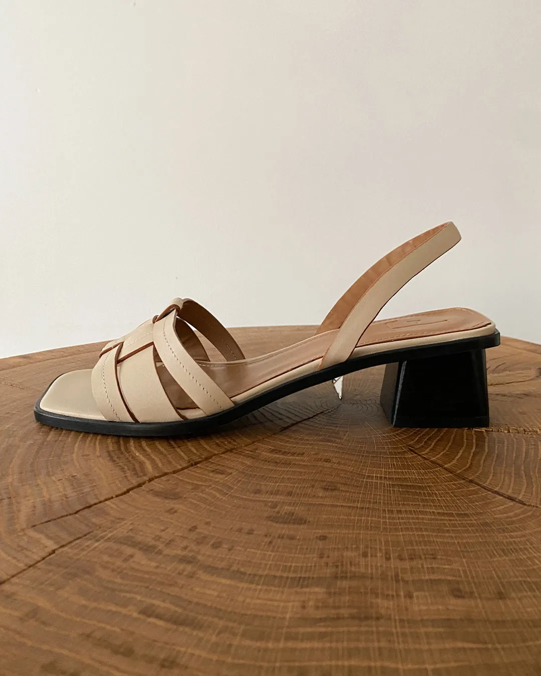 Flattered Freja sandalen crème leer middenhak