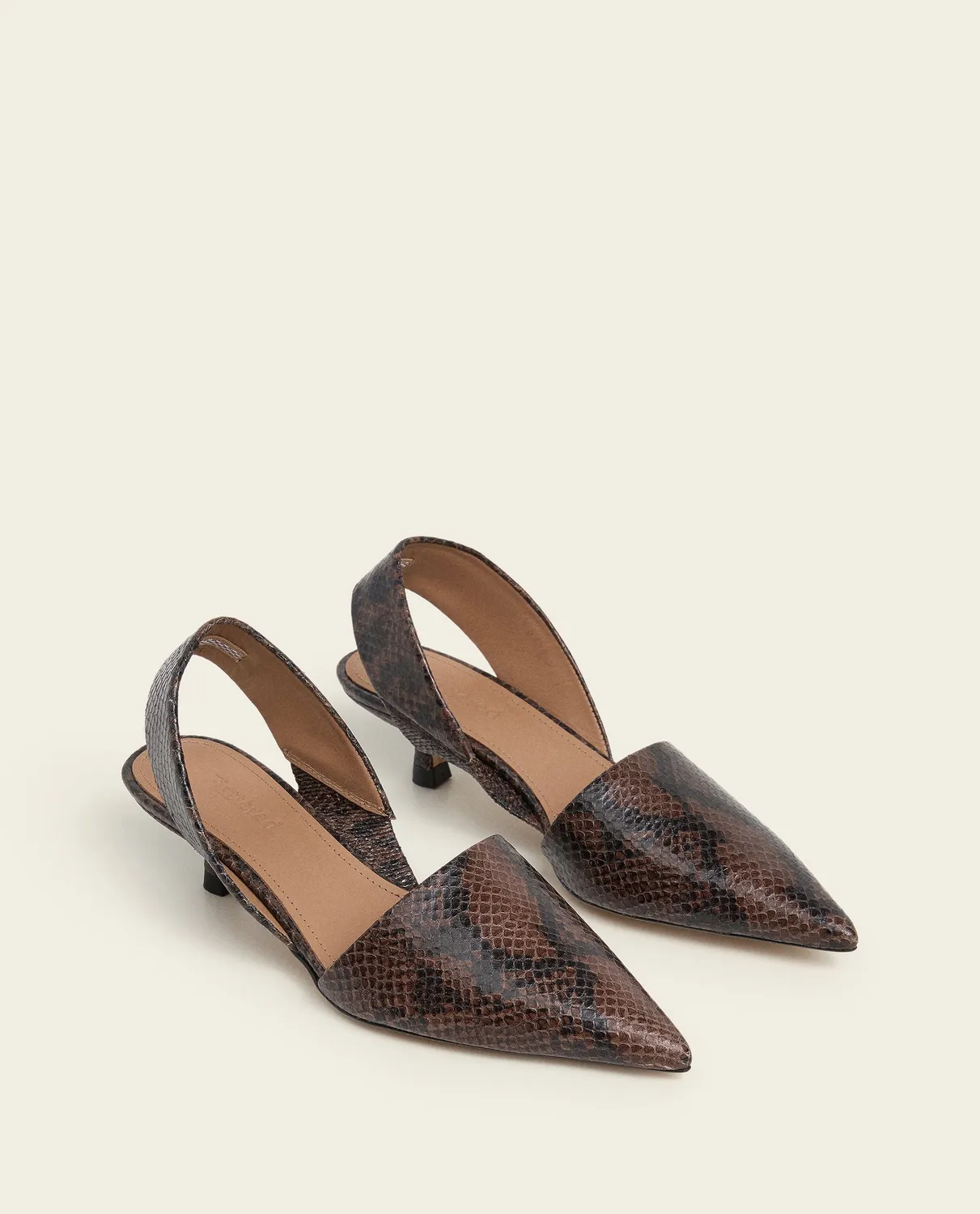 Flattered Ninni Snake pumps chocolade leer kittenhak
