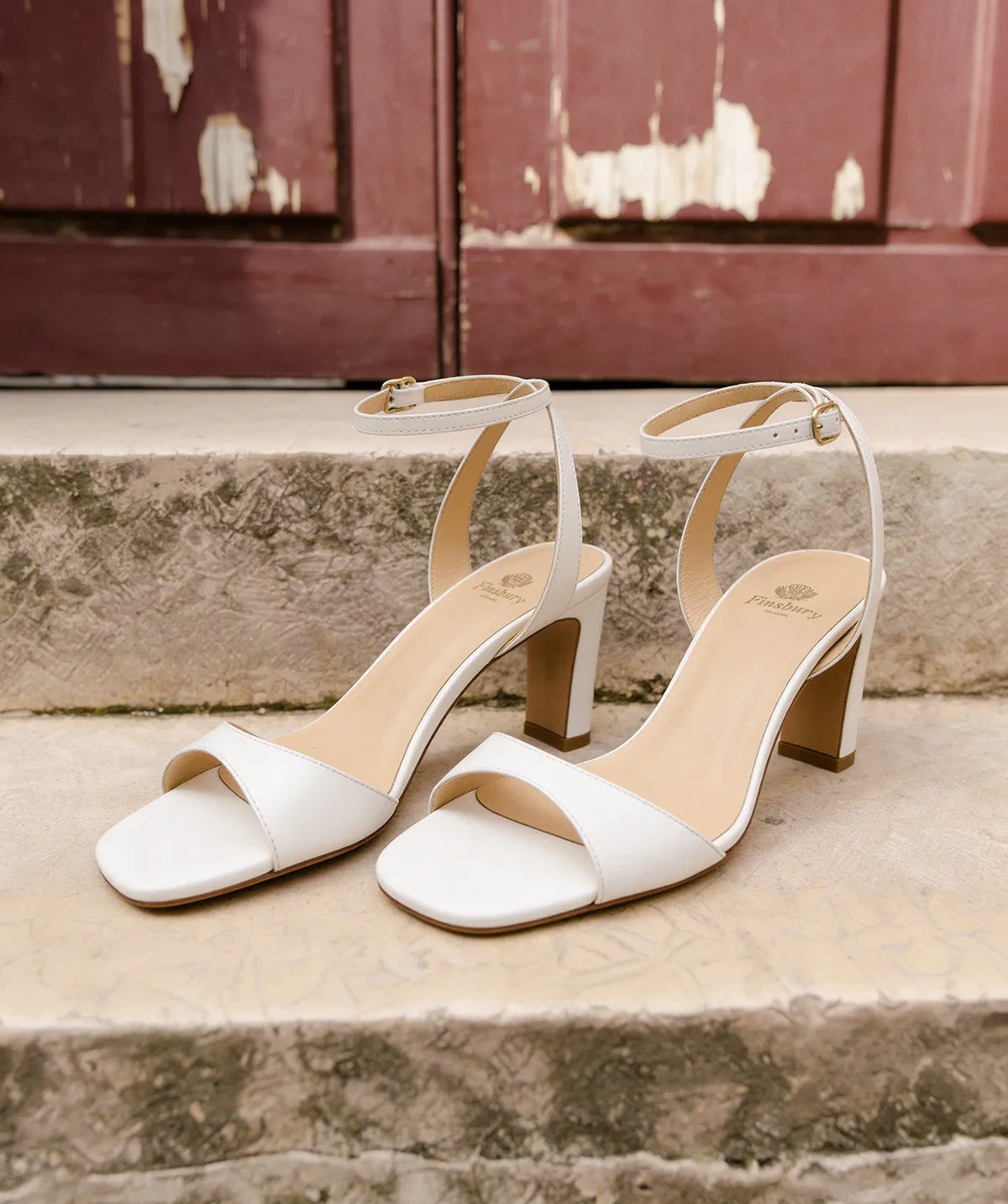 Finsbury Claire witte leren sandaal 6,5 cm hak