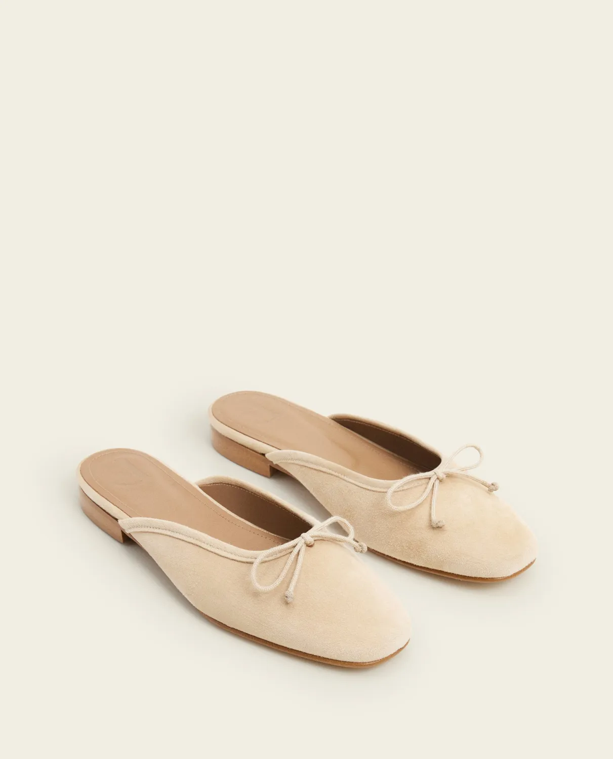 Flattered Malva muiltjes beige suède leer