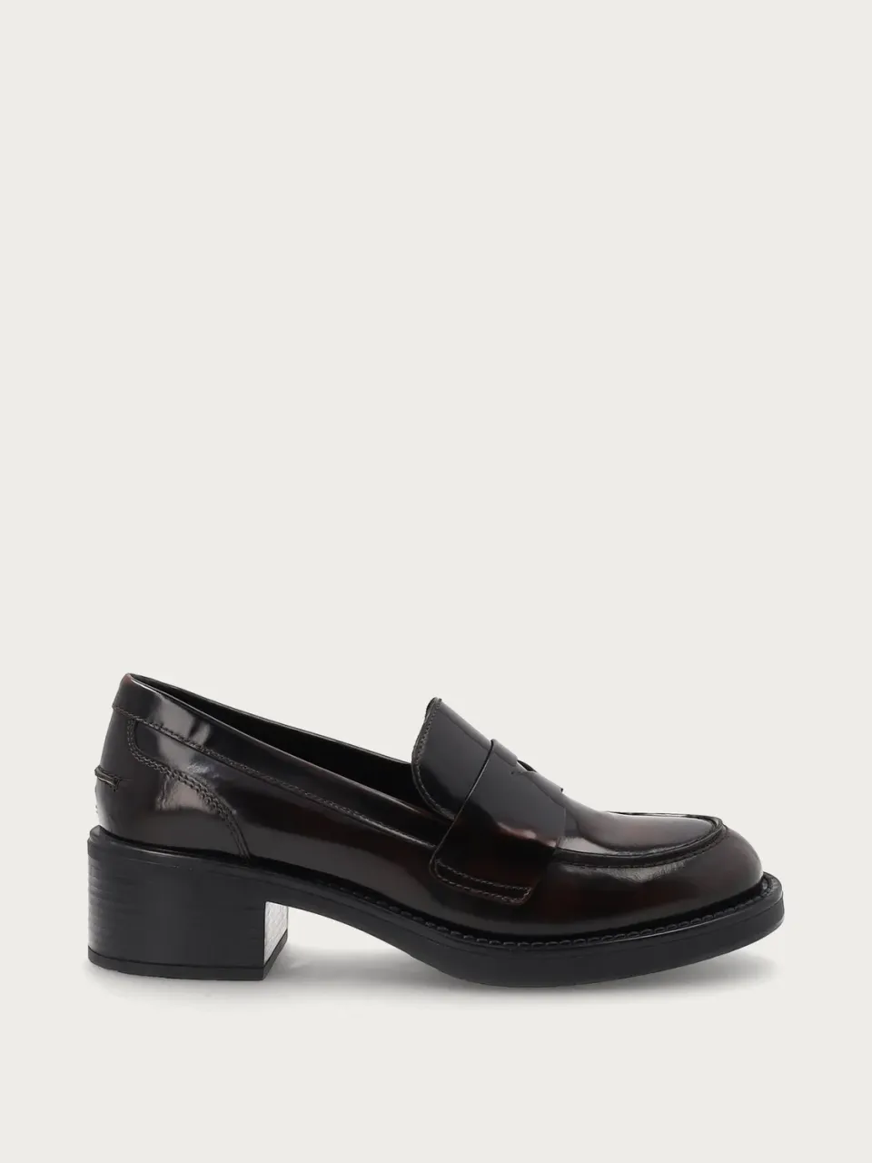 Frau Verona bruine lakleren loafers blokhak dames