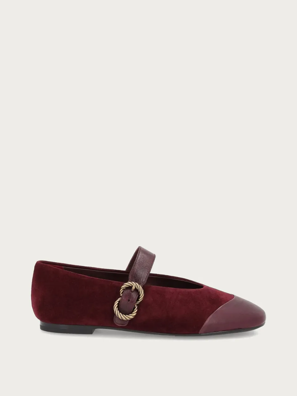 Frau Verona bordeaux suede Mary Jane ballerina's