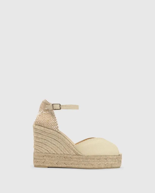 Castaner Bianca 8ED/001 sandaal ivoor – sleehak 11 cm