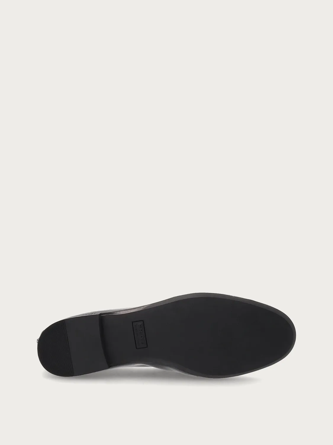 Frau Verona zwarte leren loafers vlecht-detail