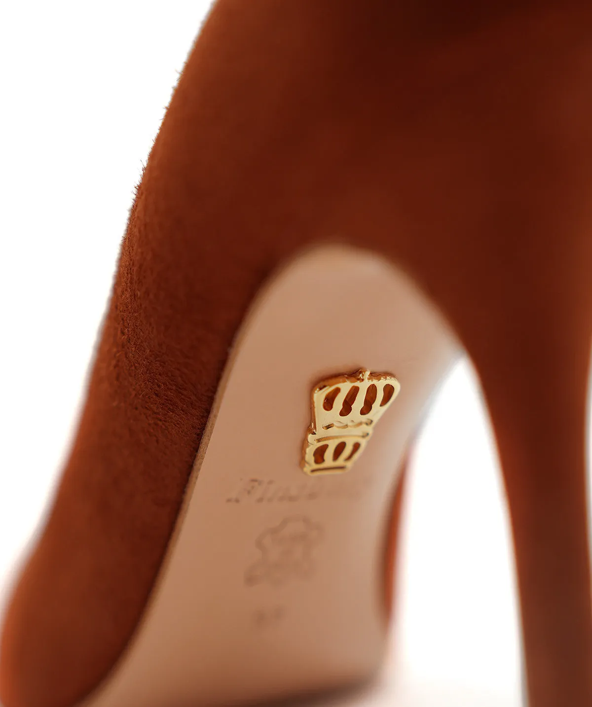 Finsbury Manon Imperial pumps bruin velours 8 cm hak