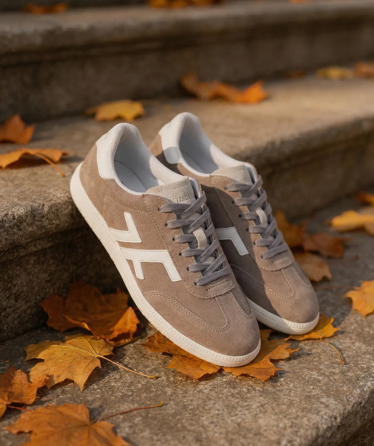 Finsbury Mathilde sneakers grijs wit leer
