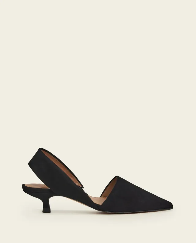 Flattered Ninni slingback pump zwart suède kittenhak