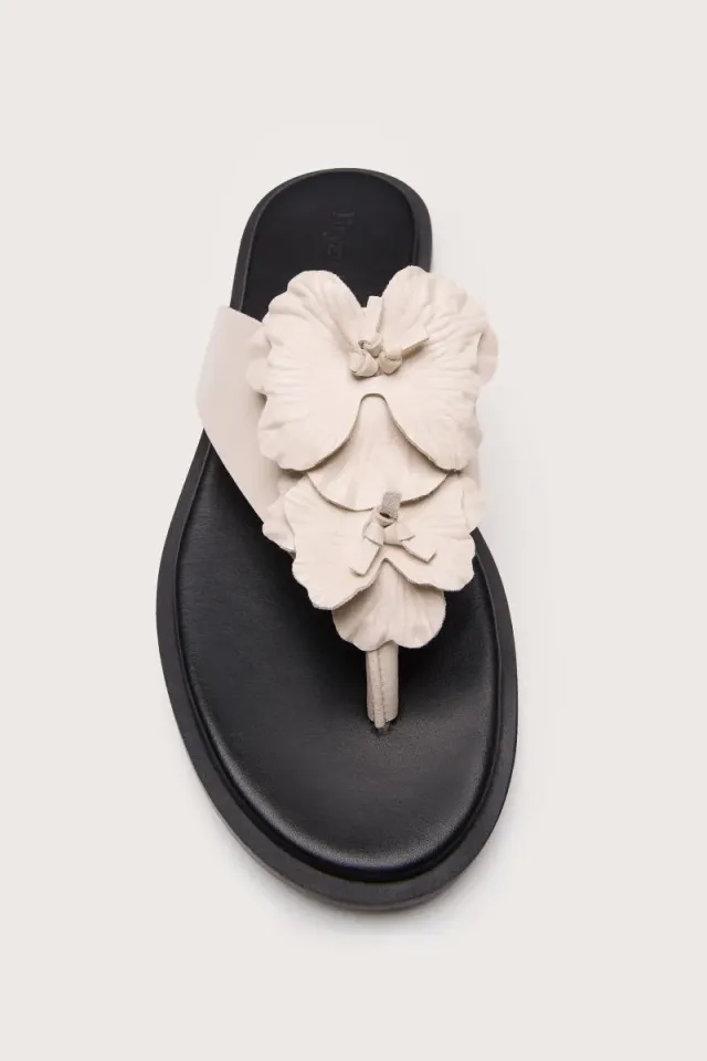 Bryan Stepwise Bari sandalen ivory leer bloemen