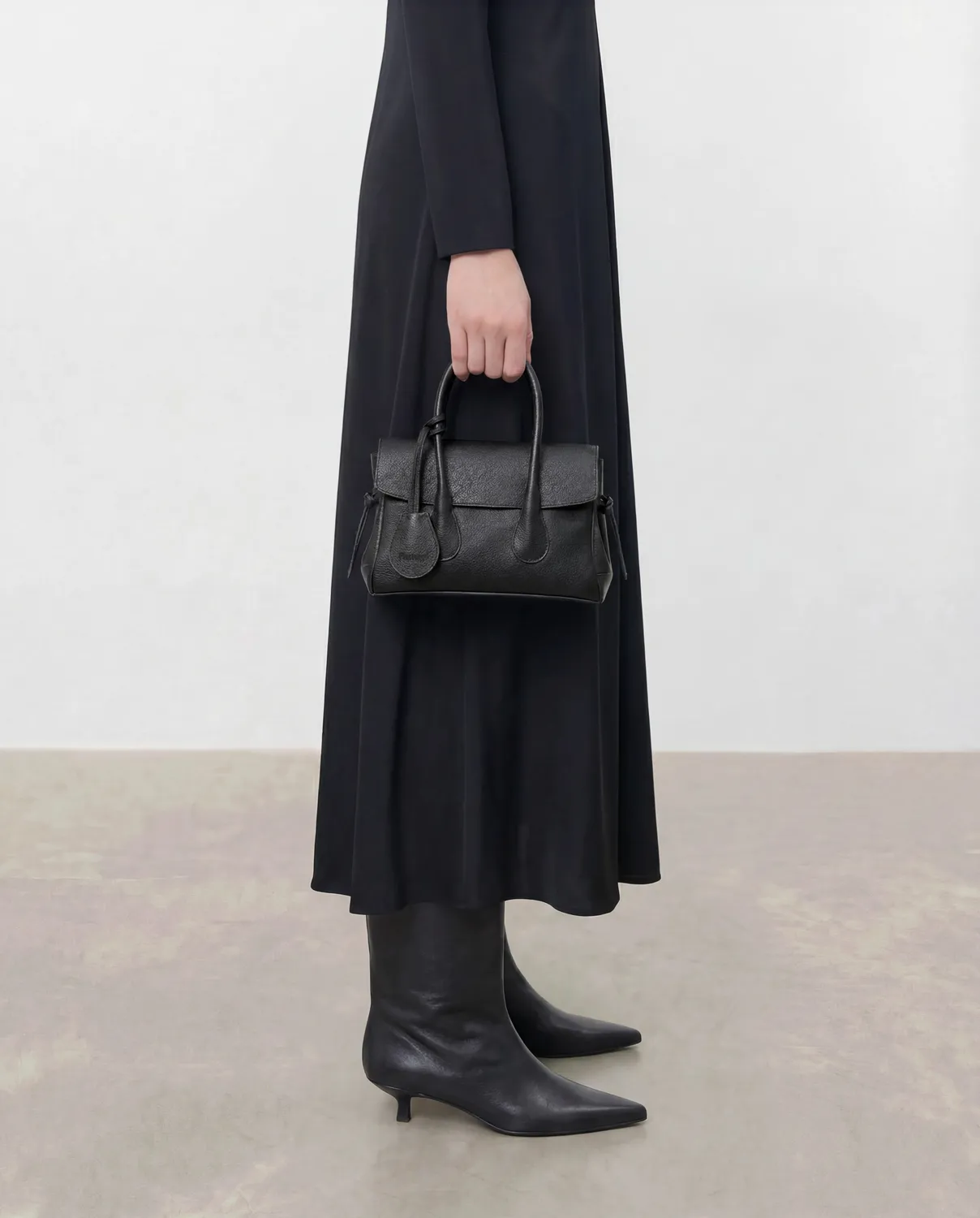 Flattered Lydia Mini leren tas zwart crossbody