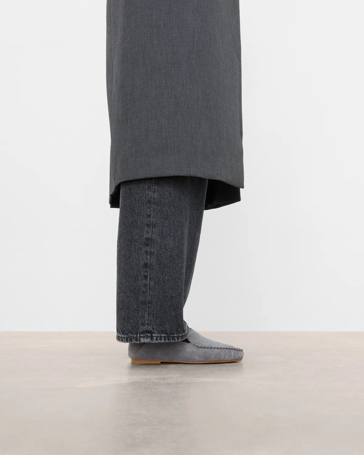 Flattered Bon Bon suède loafers parelgrijs instapper