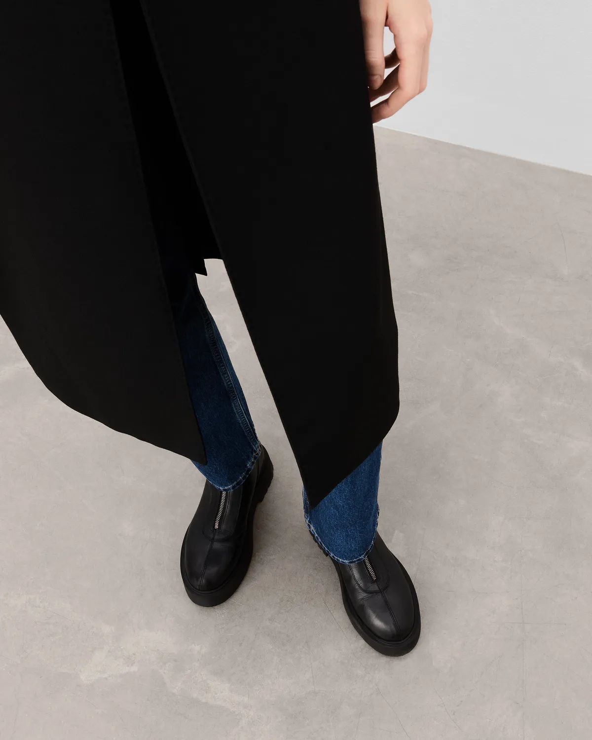 Flattered Alma Leather enkellaarzen zwart leer plat