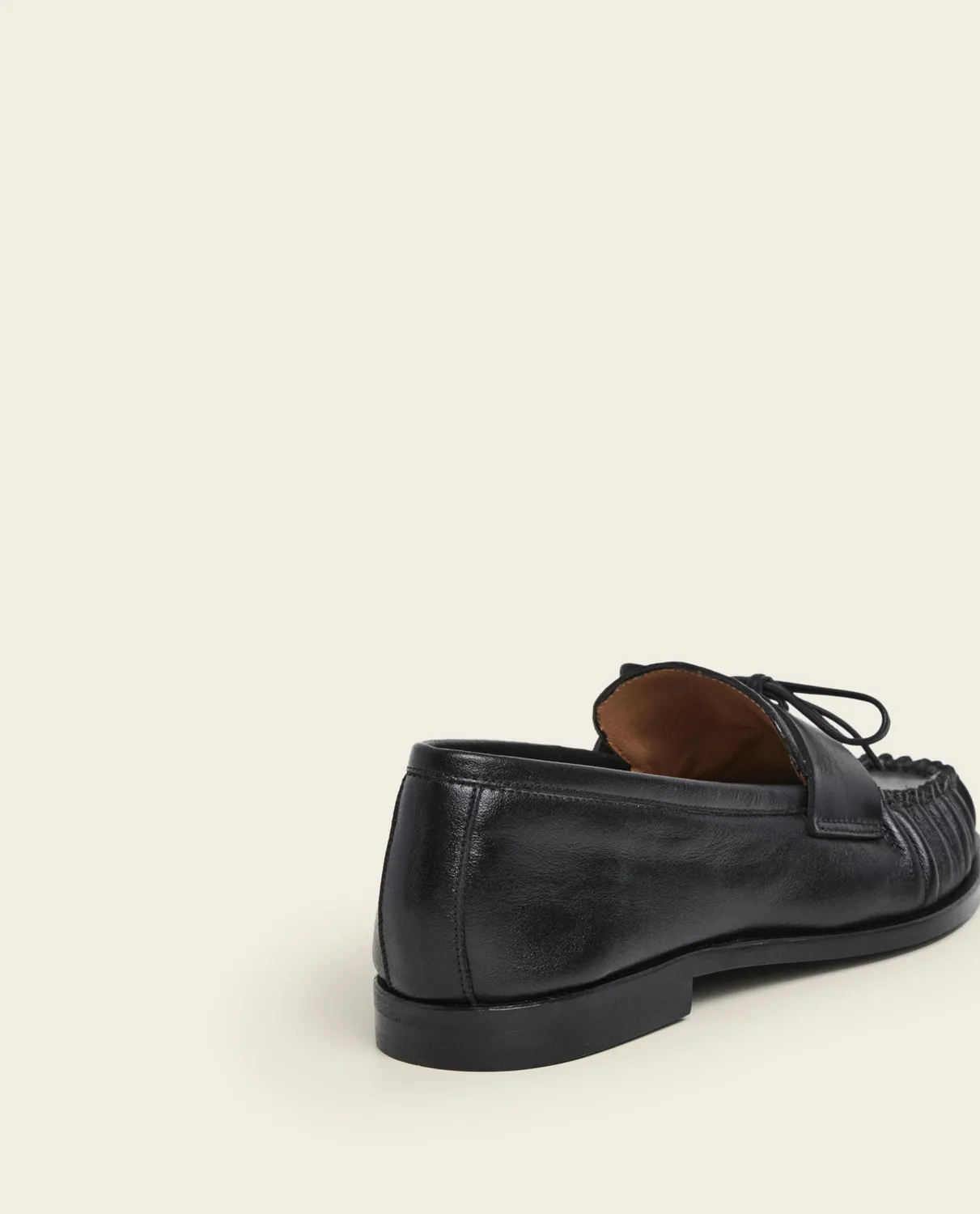 Flattered Dylan Leather Black loafers zwart strik
