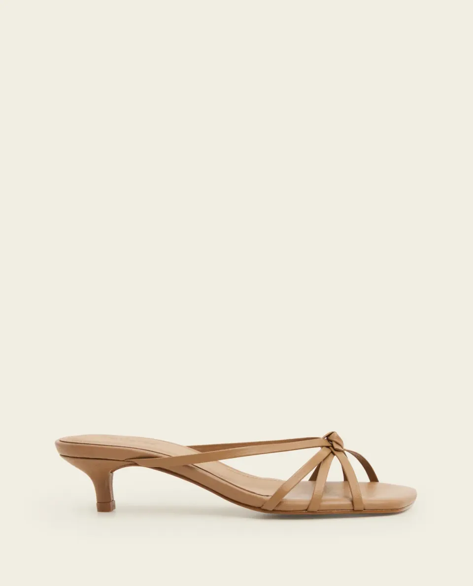 Flattered Eunisa sandaal cognac leer kittenhak
