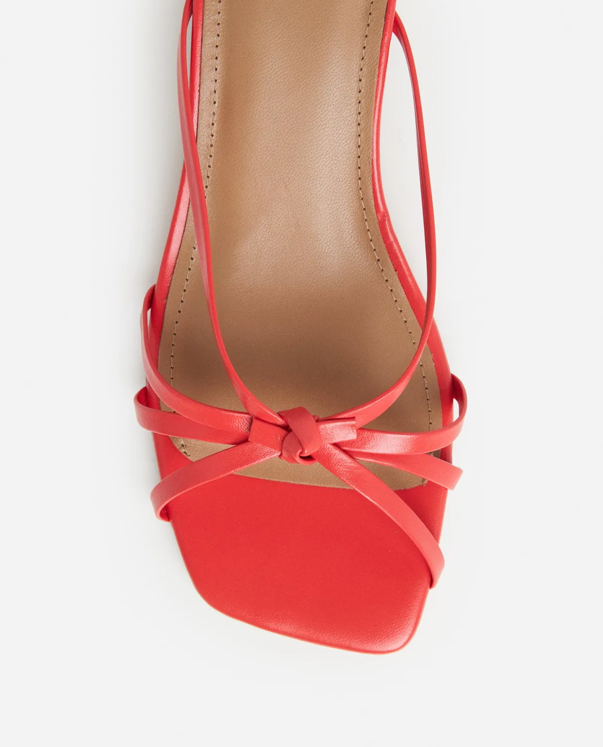 Flattered Eunisa sandaal poppy red leer kittenhak