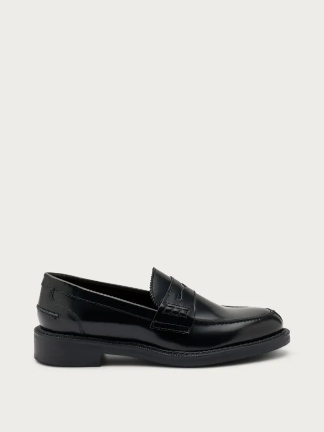 Frau Verona loafers zwart geborsteld leer varsity