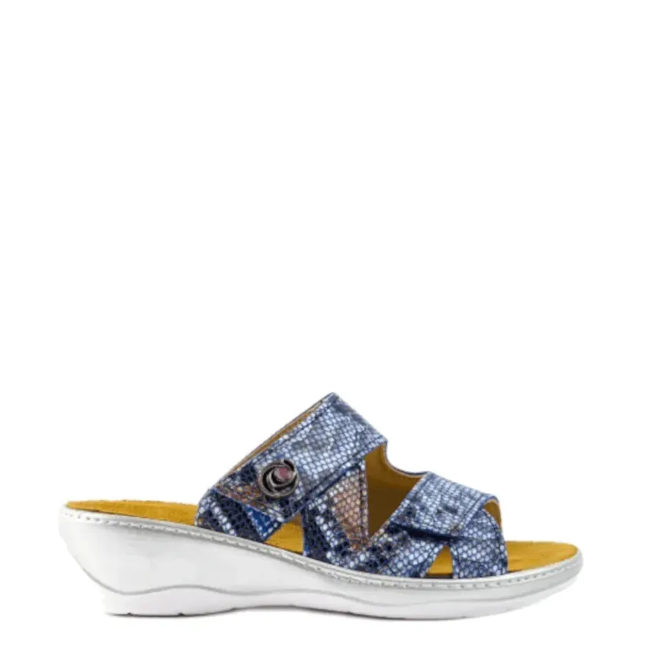 Q Fit 6000.10.025 slippers blauw leer klittenband