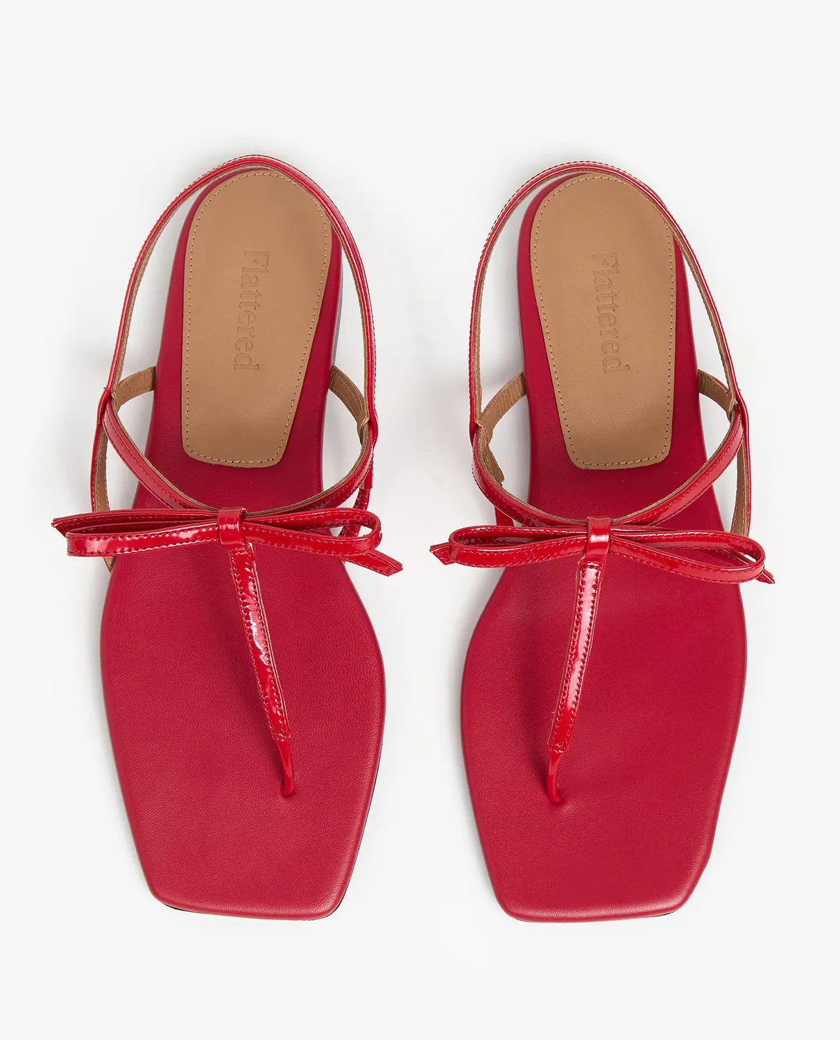 Flattered Sina sandalen cherry lakleer plat