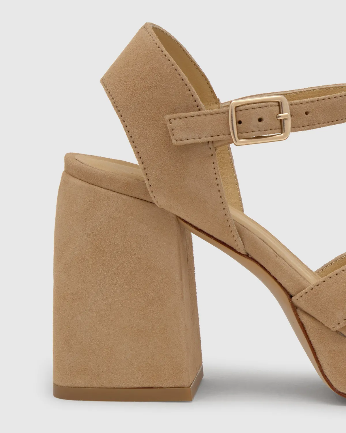 Castaner Vero/007 hak sandaal cognac suède