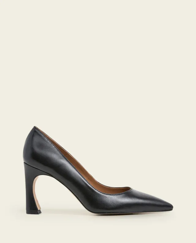 Flattered Leonie Leather Black pumps zwart leer puntneus