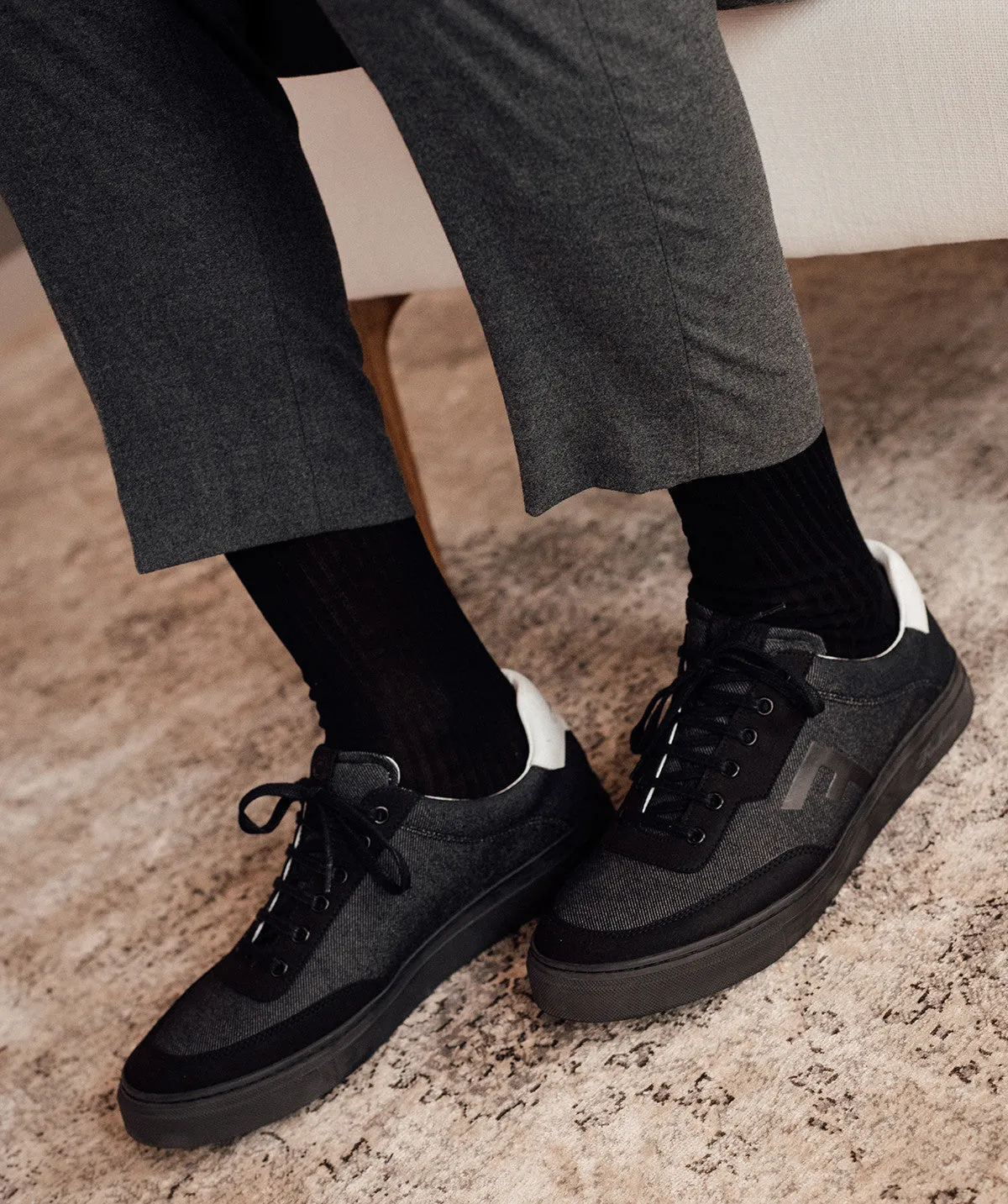 Finsbury Greenwood sneaker zwart vegan 80% recycled