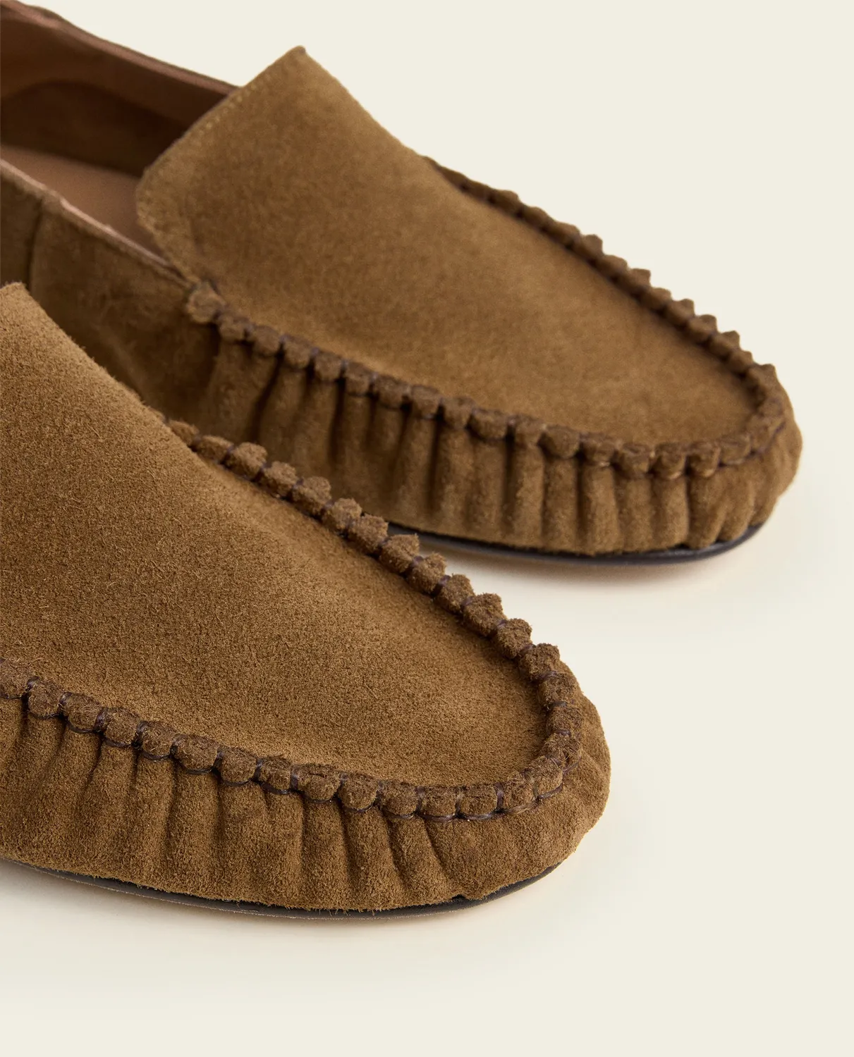 Flattered Bon Bon loafer suède wet sand instapper