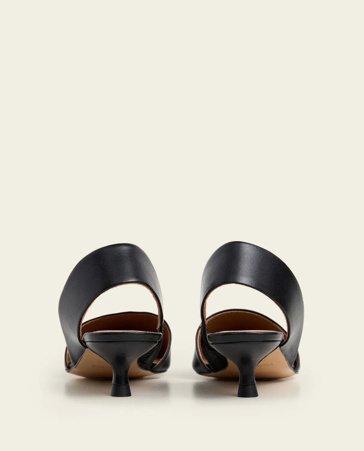 Flattered Ninni pumps zwart leer kitten heel