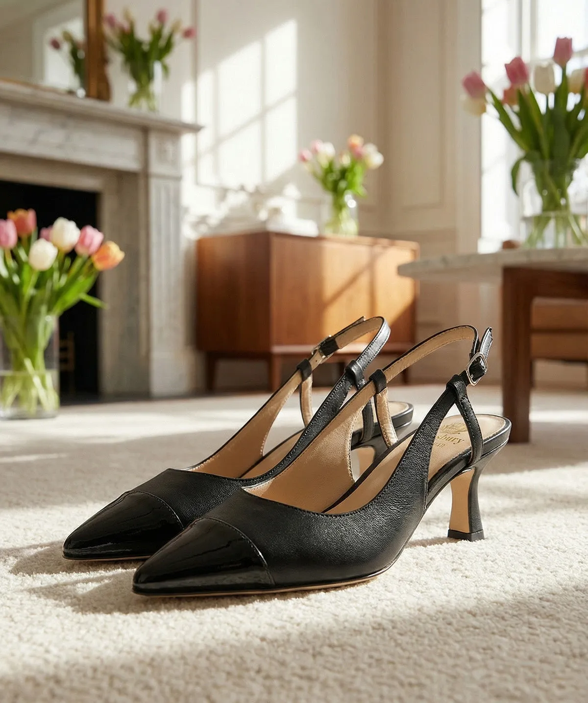 Finsbury Capri pumps zwart leer met foamzool