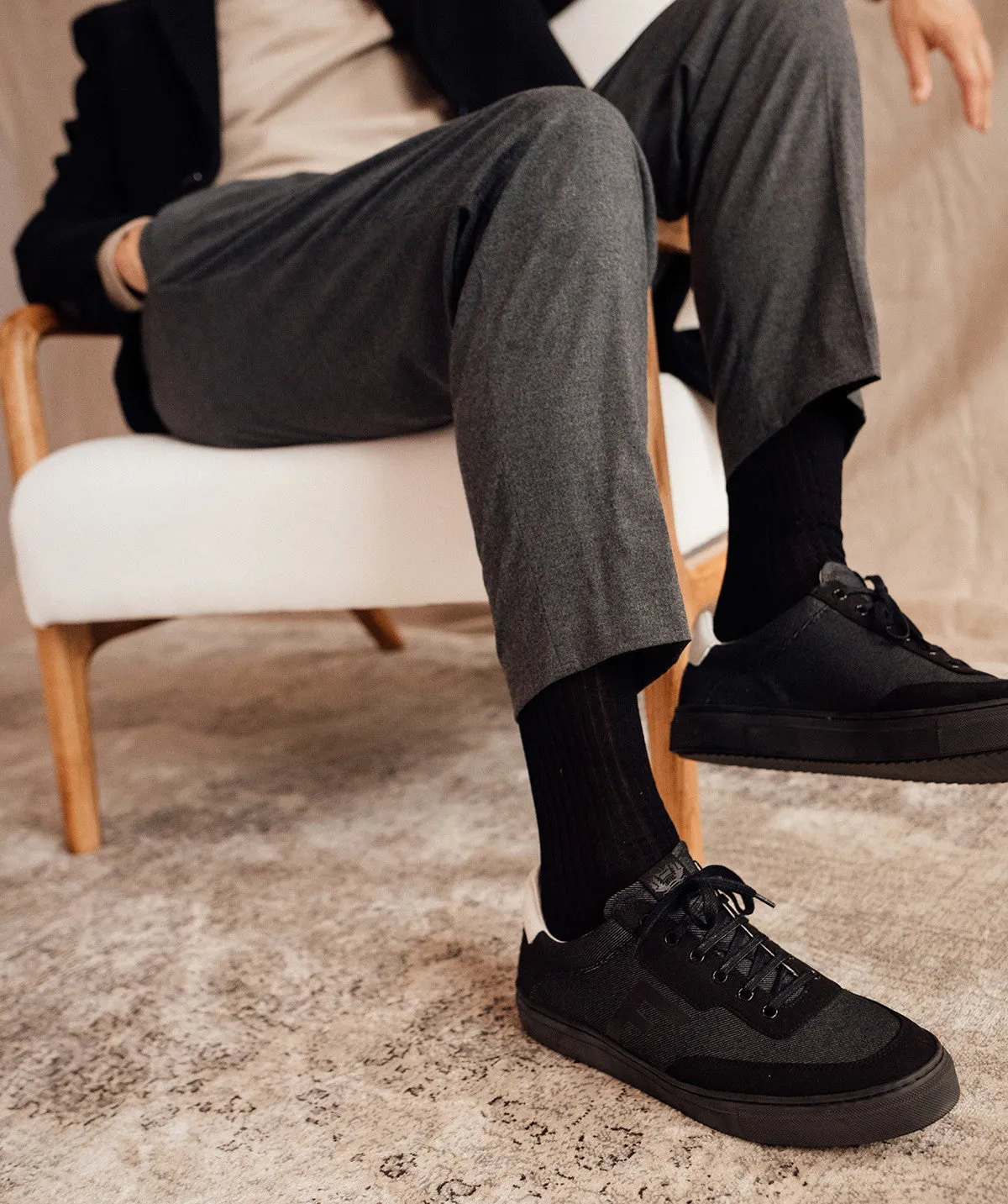 Finsbury Greenwood sneaker zwart vegan 80% recycled