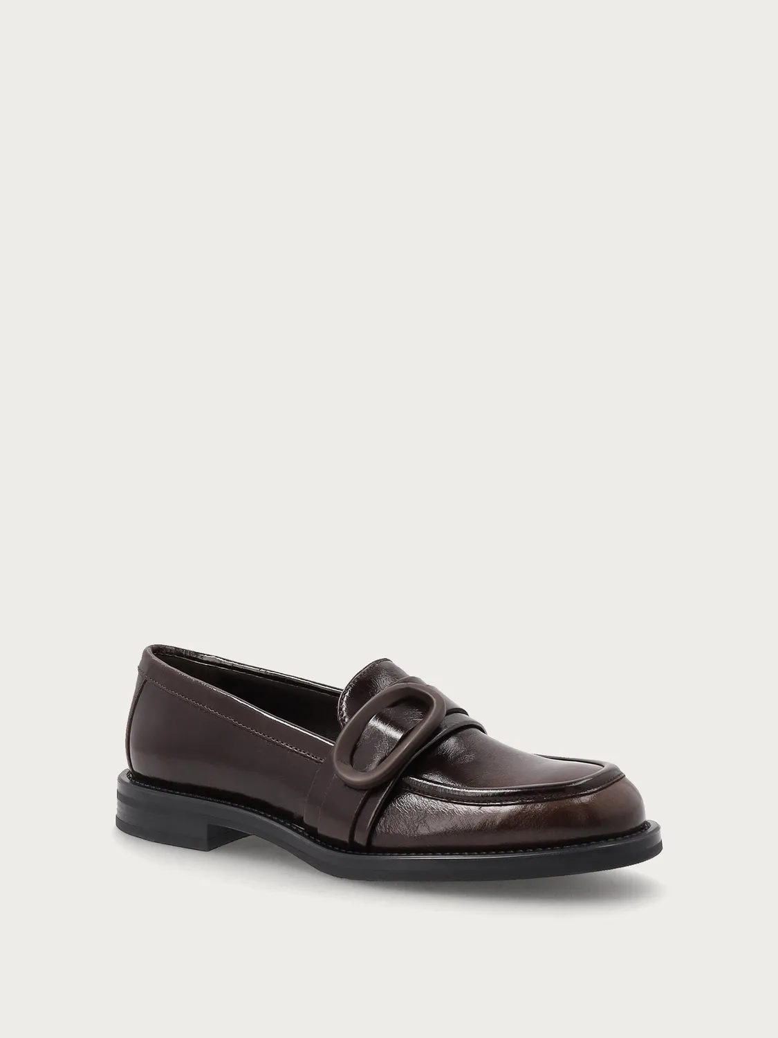Frau Verona loafers bruin lakleer gesp