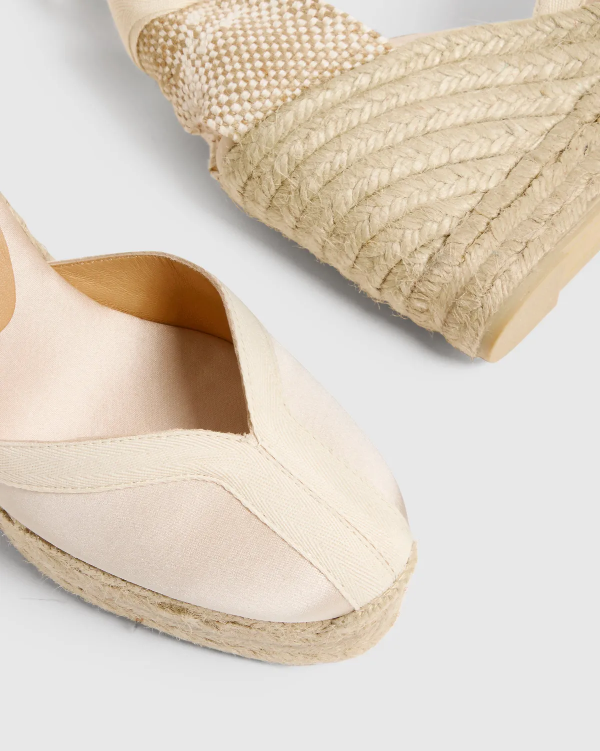 Castaner Carmen 8ED/129 espadrilles champagne satijn