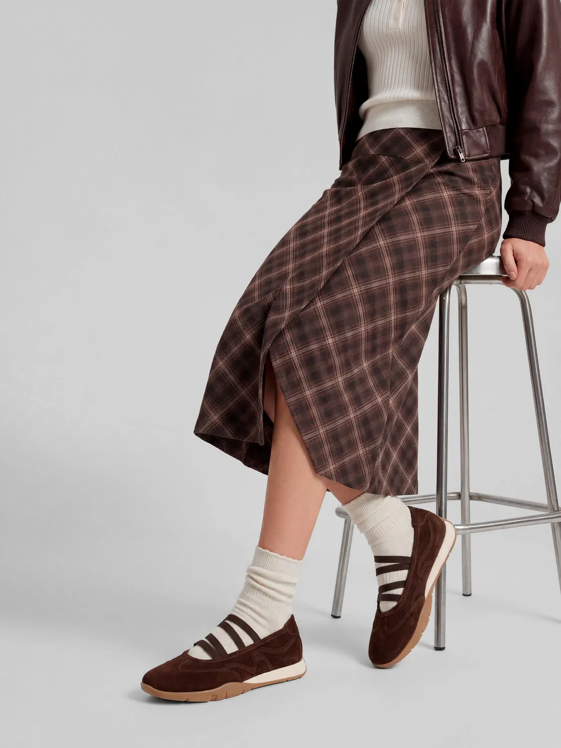 Frau Cross Hybrid ballerina’s suède bruin