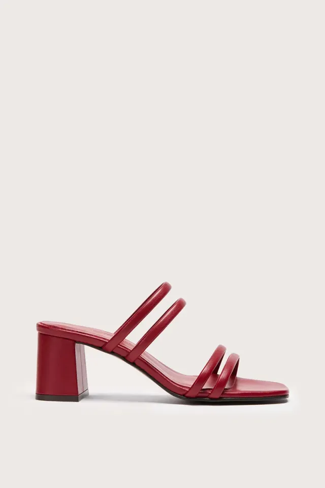 Bryan Stepwise Nolita sandaal cherry leer hak