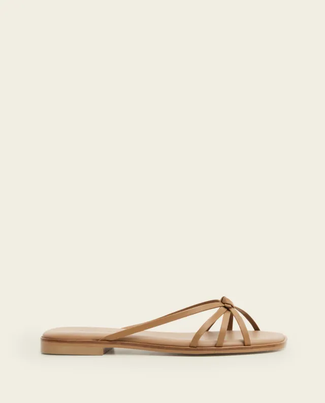Flattered Mimosa platte sandaal cognac leer