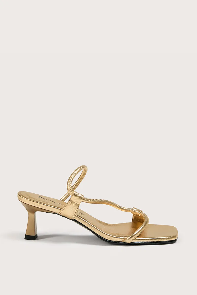 Bryan Stepwise Dorado Ares sandalen leer goud smalle band