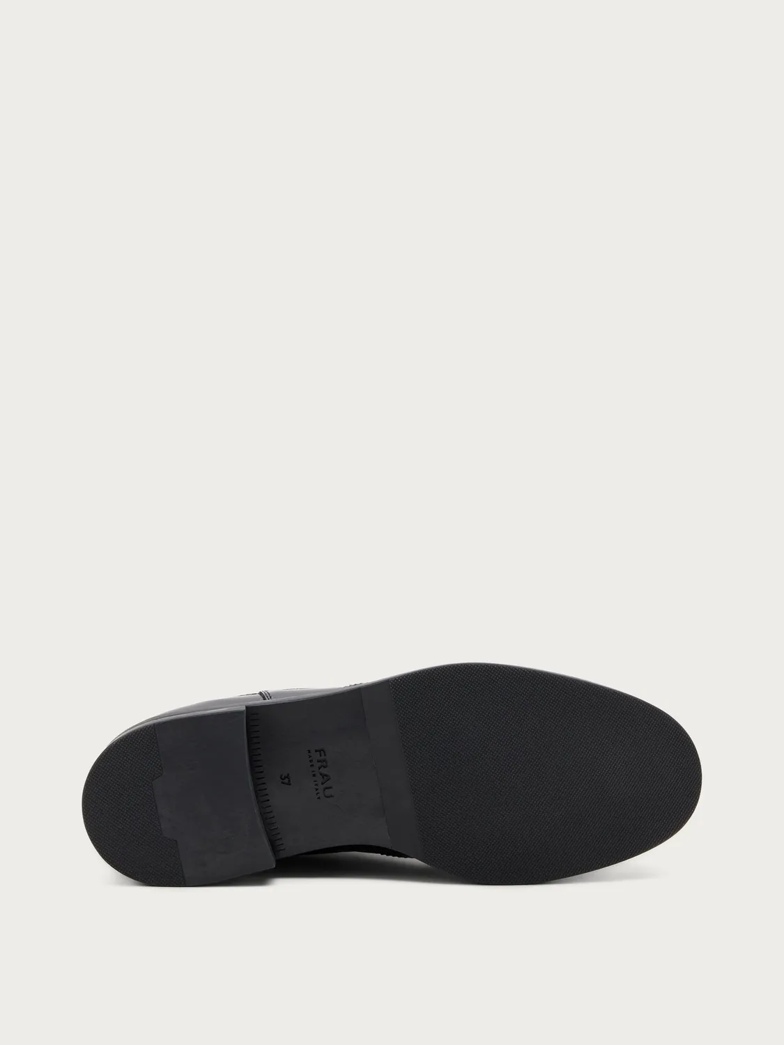Frau Verona chelseaboots zwart leer wing-tip dames
