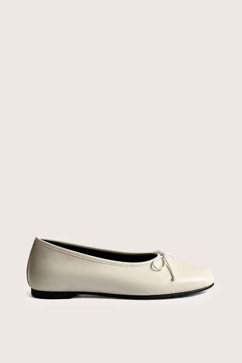 Bryan Stepwise Alessia Ivory ballerina's leer met strik