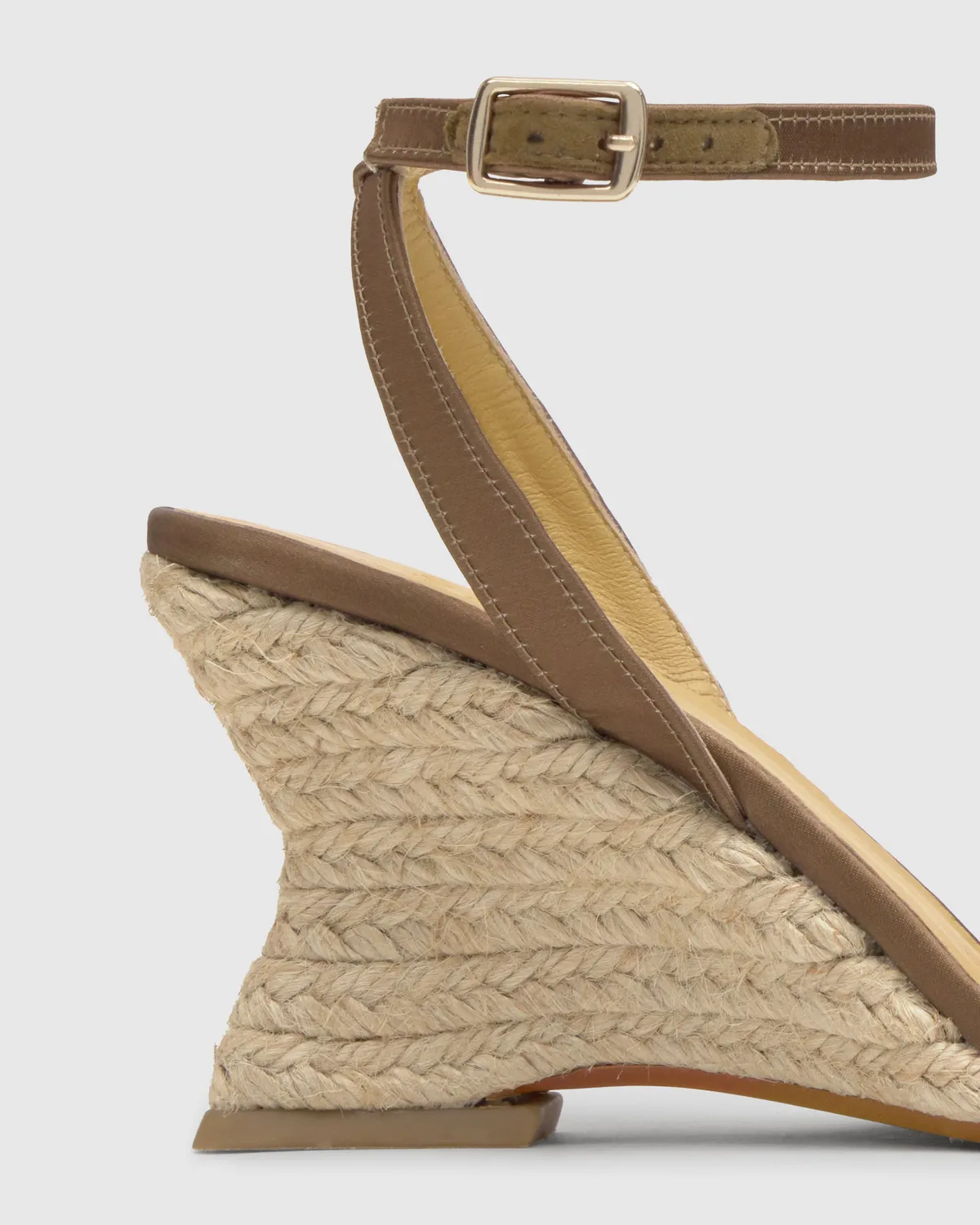 Castaner Judi/006 dames espadrilles moka satijn 8cm