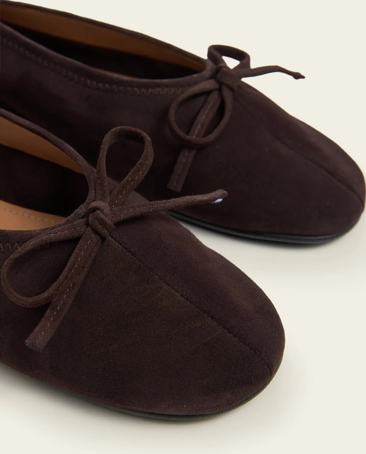 Flattered Blaise ballerina's chocolate suède leer
