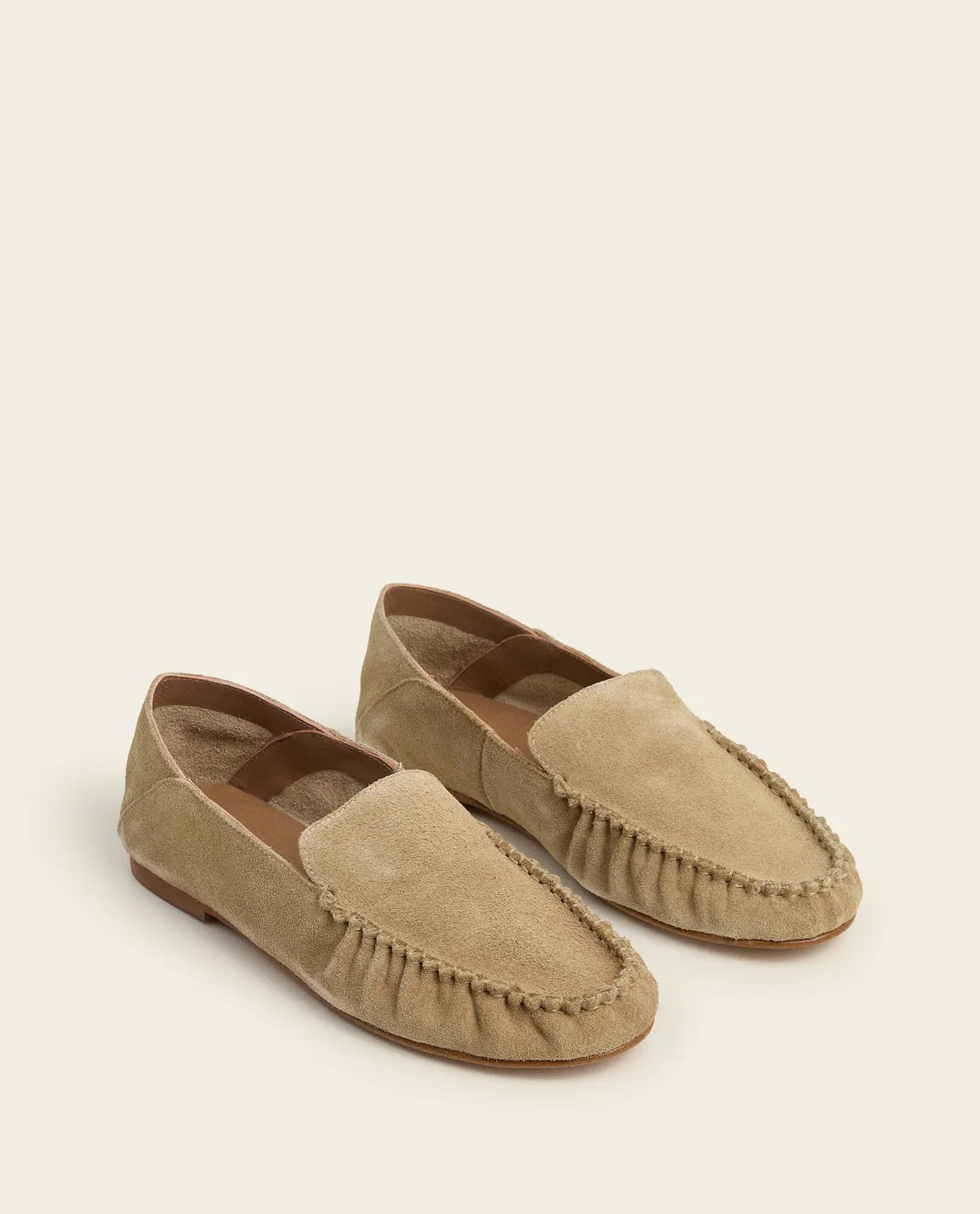 Flattered Bon Bon loafers sand suède