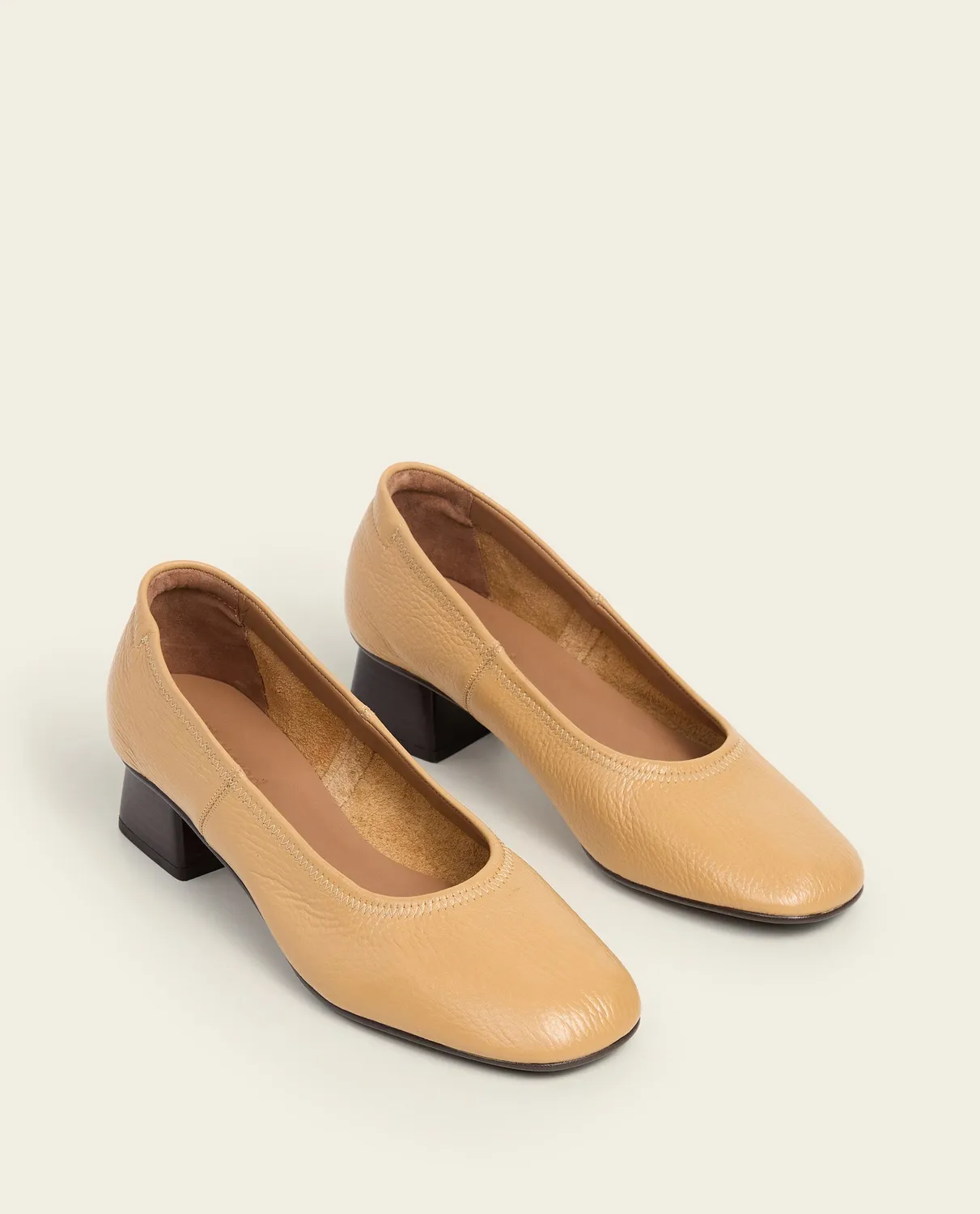 Flattered Zac pumps biscotti nerfleer